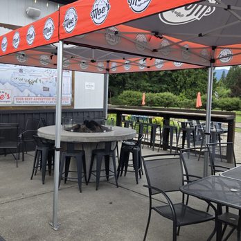 Moe's - Coffee & Tea Near Me - Darrington, Washington