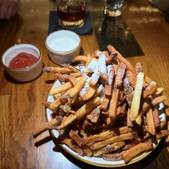 Volstead House Whiskey Bar and Speakeasy, Eagan - Fries (under-salted) - Cocktail Bars Near Me - Eagan, Minnesota