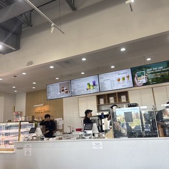 Tous Les Jours - Inside - Bakeries Near Me - Ballwin, Missouri