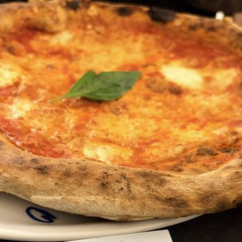 Chez Pippo - Margherita - Italian Near Me - Paris, 01 Chez Pippo - Margherita - Italian Near Me - Paris, 01