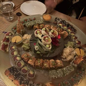 OKARU - Gorgeous and delicious sushi platter - Sushi Bars Near Me - Roslyn, New York
