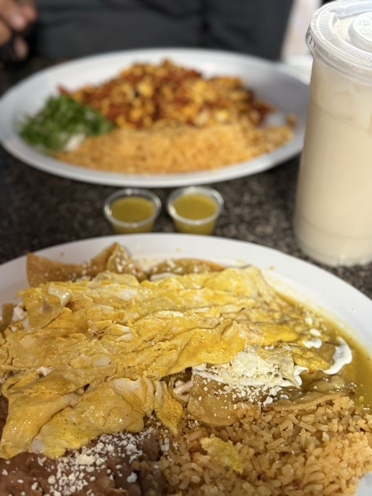 Los Escaleras Taco Shop