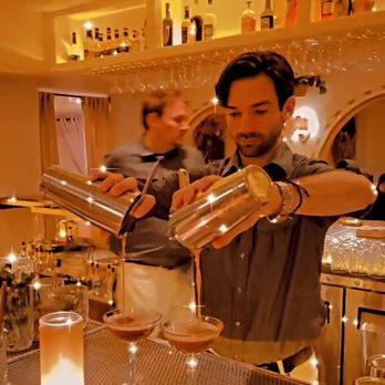 The Hideaway - John Rudy crafting cocktails - Steakhouses Near Me - Beverly Hills, California The Hideaway - John Rudy crafting cocktails - Steakhouses Near Me - Beverly Hills, California