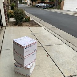 US Post Office - Packages left in the open for everyone to see. Instructions for delivery location ignored.