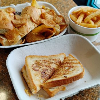 Soundings Café - Grilled cheese - American Near Me - Chicago, Illinois Soundings Café - Grilled cheese - American Near Me - Chicago, Illinois