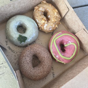Holey Grail Donuts - The seasonal assorted - Vegan Near Me - Hanalei, Hawaii