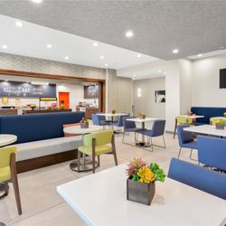 Hampton Inn Huntley Chicago - Breakfast Area