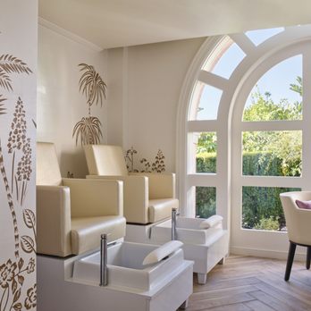 The Beverly Hills Hotel Spa - Nail suite, pedicure stations - Day Spas Near Me - Beverly Hills, California The Beverly Hills Hotel Spa - Nail suite, pedicure stations - Day Spas Near Me - Beverly Hills, California