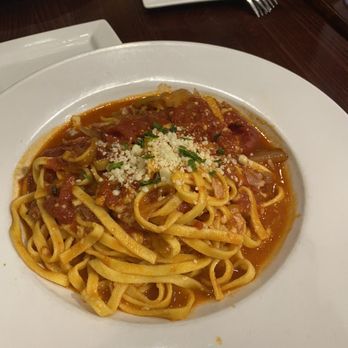 Tre Monte - Tagliatelle amatriciana - Italian Near Me - Boston, Massachusetts