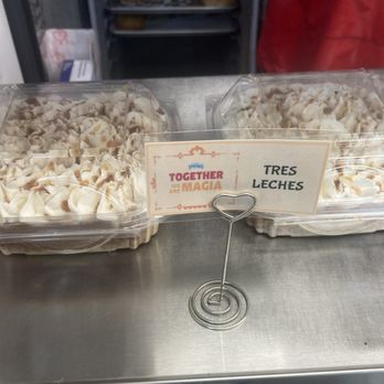 Erin McKenna's Bakery - Tres Leches - Bakeries Near Me - Orlando, Florida Erin McKenna's Bakery - Tres Leches - Bakeries Near Me - Orlando, Florida