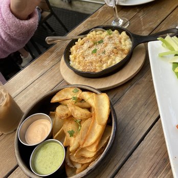 620 Jones - Mac & Cheese and Papas Bravas - New American Near Me - San Francisco, California