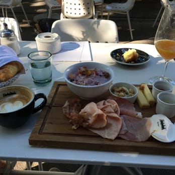 BANK - Helvetia-Zmorge - Swiss Food Near Me - Zürich, ZH