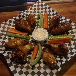 Aint Nicks Tavern - Excellent wings