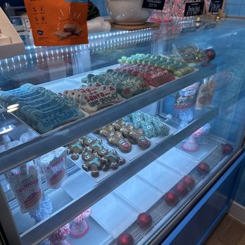 Woofpak Bakery - Pet Stores Near Me - San Diego, California Woofpak Bakery - Pet Stores Near Me - San Diego, California