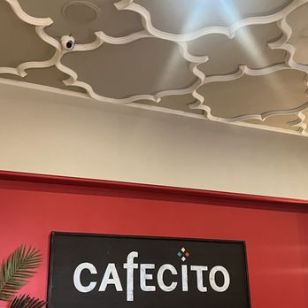 Cafecito - inside - Cuban Near Me - Chicago, Illinois