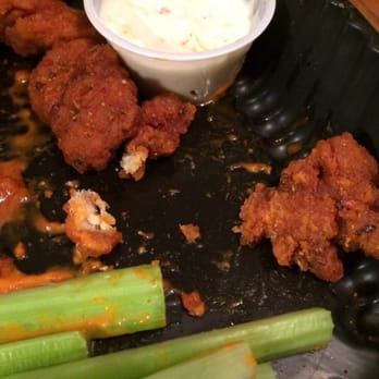Applebee's Grill + Bar - Disgusting boneless wings that clearly sat under a heat lamp for too long - American Near Me - Middletown, Delaware Applebee's Grill + Bar - Disgusting boneless wings that clearly sat under a heat lamp for too long - American Near Me - Middletown, Delaware