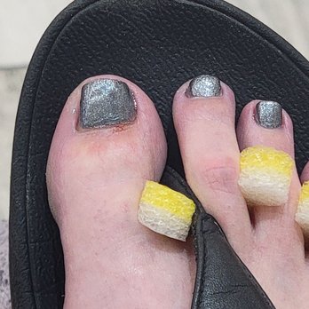 DC Nail Spa - Right foot, big toe. He cut me once during the pedicure. - Nail Salons Near Me - Clarksville, Tennessee DC Nail Spa - Right foot, big toe. He cut me once during the pedicure. - Nail Salons Near Me - Clarksville, Tennessee