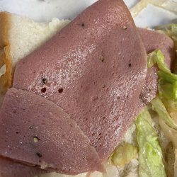 Papa's Subs & Pizza - I have no clue what this supposed to be! I ordered two Italian subs that were supposed to have ham, pepperoni and salami!