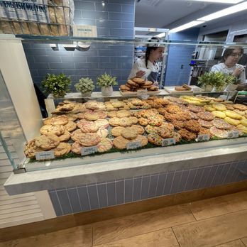 The Cookie Bar by Summer House - Desserts Near Me - Chicago, Illinois The Cookie Bar by Summer House - Desserts Near Me - Chicago, Illinois