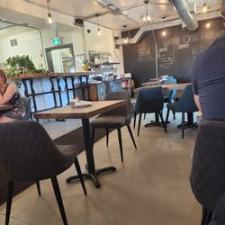 Ward One Brewing - Looking towards kitchen and rear of dining room
