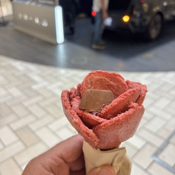 Amorino - Ice Cream & Frozen Yogurt Near Me - Tysons, Virginia