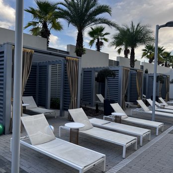 The Daytona, Autograph Collection - Pool cabanas - Hotels Near Me - Daytona Beach, Florida The Daytona, Autograph Collection - Pool cabanas - Hotels Near Me - Daytona Beach, Florida