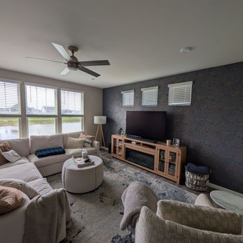 Fox Wallcovering Installation - Painters Near Me - Woodridge, Illinois Fox Wallcovering Installation - Painters Near Me - Woodridge, Illinois