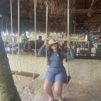 ZIGGY Beach Club & Restaurant - Bar swings - Mexican Near Me - Tulum, ROO