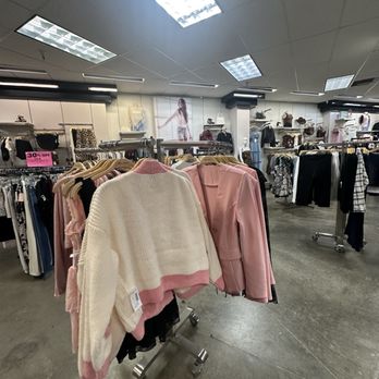 Fashion Gal - Women's Clothing Near Me - Oxnard, California Fashion Gal - Women's Clothing Near Me - Oxnard, California