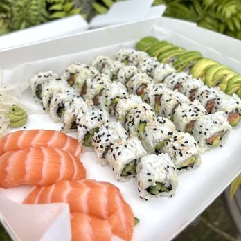 Babadi Sushi - a plate of sushi and avocado - Food Delivery Services Near Me - Kahuku , Hawaii Babadi Sushi - a plate of sushi and avocado - Food Delivery Services Near Me - Kahuku , Hawaii