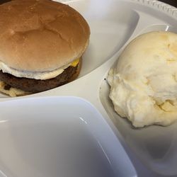 Boaz Cafe - Bland cheeseburger with bland mash potatoes.