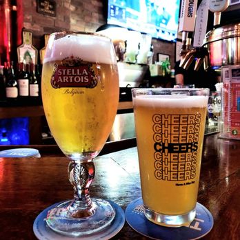Austin's Ale House - That Cheers glass is pretty awesome - Sports Bars Near Me - Kew Gardens, New York