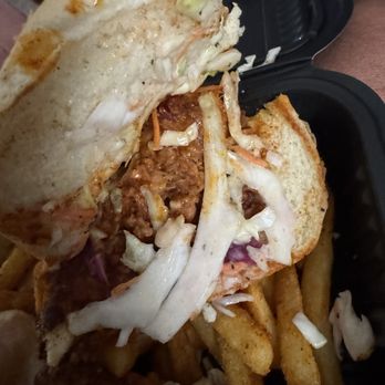 Angry Chickz - A soggy bun, a single chicken strip, a drop of coleslaw for $17 - Chicken Shop Near Me - Elk Grove, California