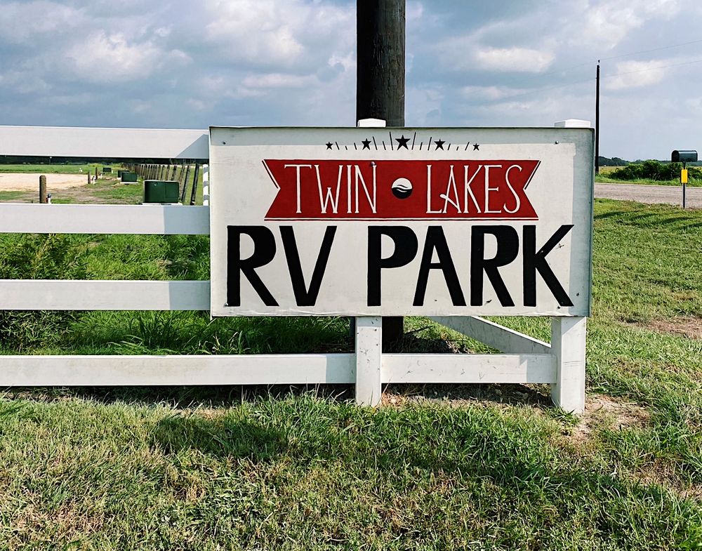 TWIN LAKES RV PARK 397 PR 3190, Edna, Texas RV Parks Phone Number
