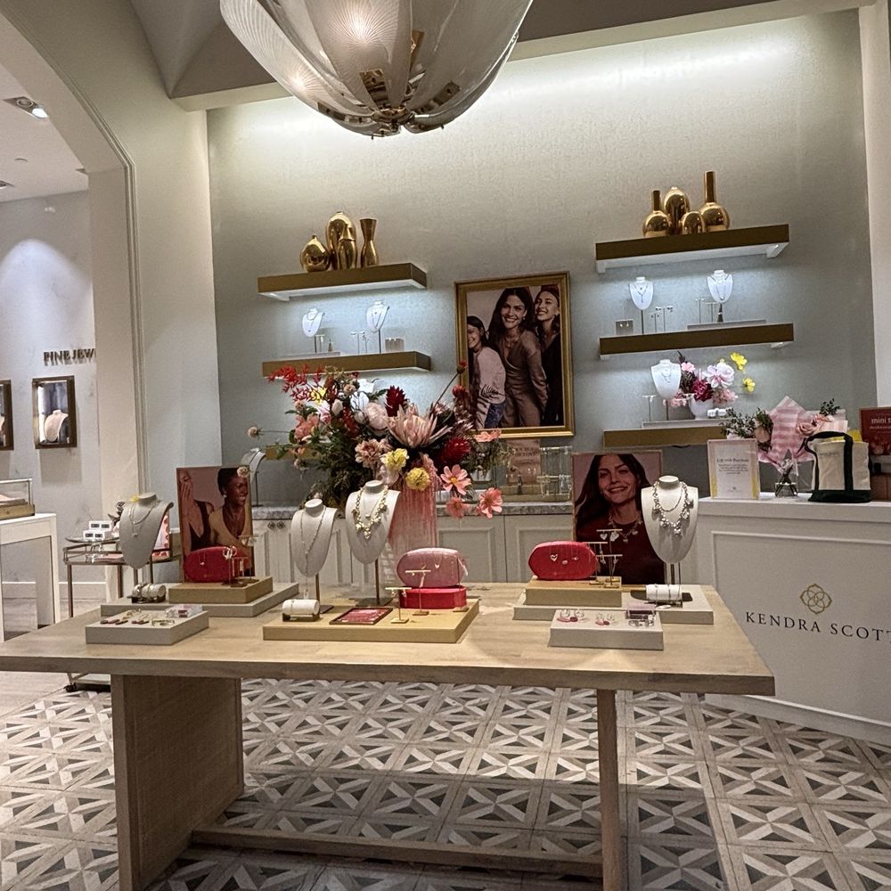 Kendra Scott - Accessories Near Me - Austin, Texas