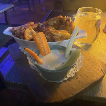Cilantro - Chicken wings - Mexican Near Me - New York, New York