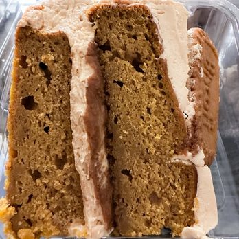 Magnolia Bakery - Pumpkin Spice Cake with Biscoff - Desserts Near Me - New York, New York Magnolia Bakery - Pumpkin Spice Cake with Biscoff - Desserts Near Me - New York, New York