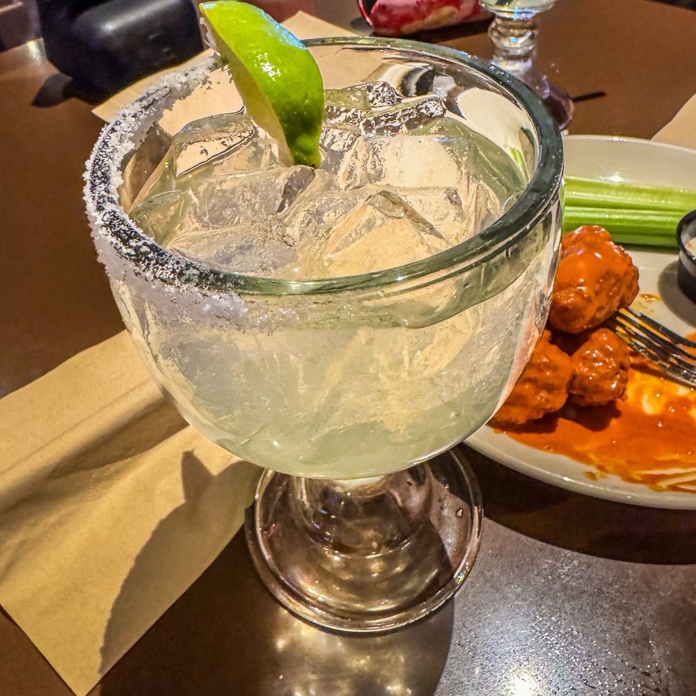 Applebee's Grill + Bar - House Margarita - American Near Me - Indio, California