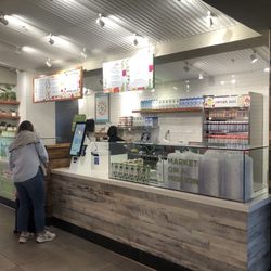 Mother Juice - Mother Juice, Terminal C, BOS