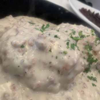 SYRUP - St Charles - Biscuits and gravy - Breakfast & Brunch Near Me - St. Charles, Illinois SYRUP - St Charles - Biscuits and gravy - Breakfast & Brunch Near Me - St. Charles, Illinois