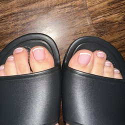 In Style Nail Spa - Good Gel work but lasted 1 week after they started peeling