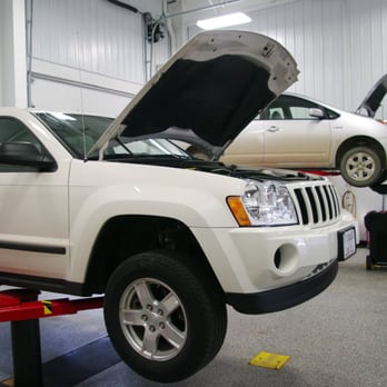 Fernelius Chrysler Dodge Jeep RAM - Our quick lube makes oil changes and routine maintenance easier than ever before. - Car Dealers Near Me - Cheboygan, Michigan Fernelius Chrysler Dodge Jeep RAM - Our quick lube makes oil changes and routine maintenance easier than ever before. - Car Dealers Near Me - Cheboygan, Michigan