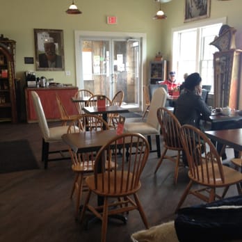 Redeye Coffee Roasters - Cute interior - Coffee & Tea Near Me - Hingham, Massachusetts