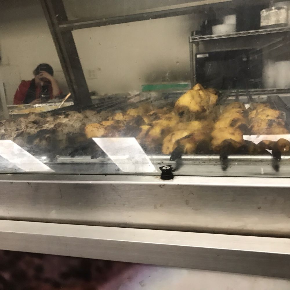 Tasty Halal Restaurant - Some food on display - Pakistani Near Me - Bridgeport, Connecticut Tasty Halal Restaurant - Some food on display - Pakistani Near Me - Bridgeport, Connecticut