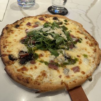 Crust Brewing - Breweries Near Me - Rosemont, Illinois