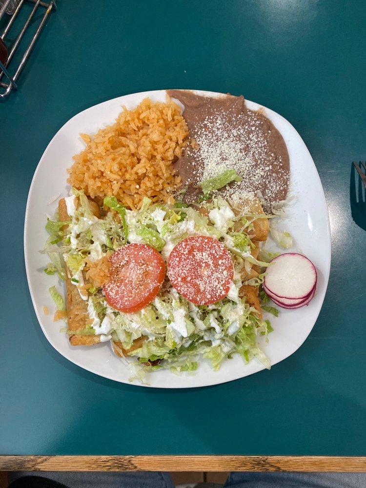 La Lonchera Veloz Tacos Y Mas Logo