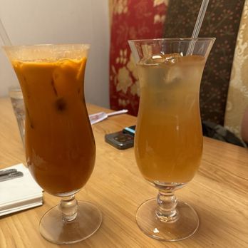 Katy's Dumpling - Oak Park - Thai iced tea and lychee tea - Noodles Near Me - Oak Park, Illinois
