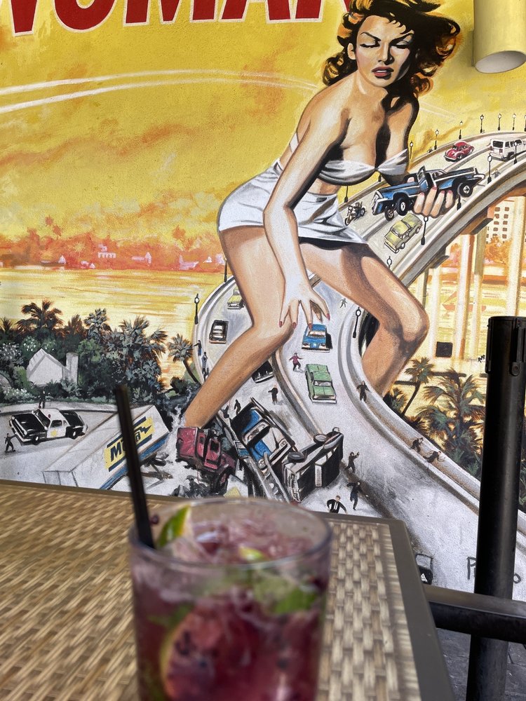 Grind Gastropub & Kona Tiki Bar