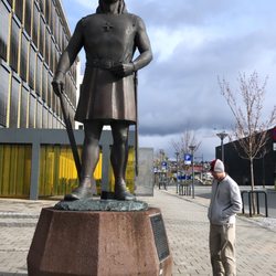 Leif Erikson Statue - A replica was sent to Trondheim by the Leif Erikson Society of Seattle in 1997. We visited it in May 2019. :)