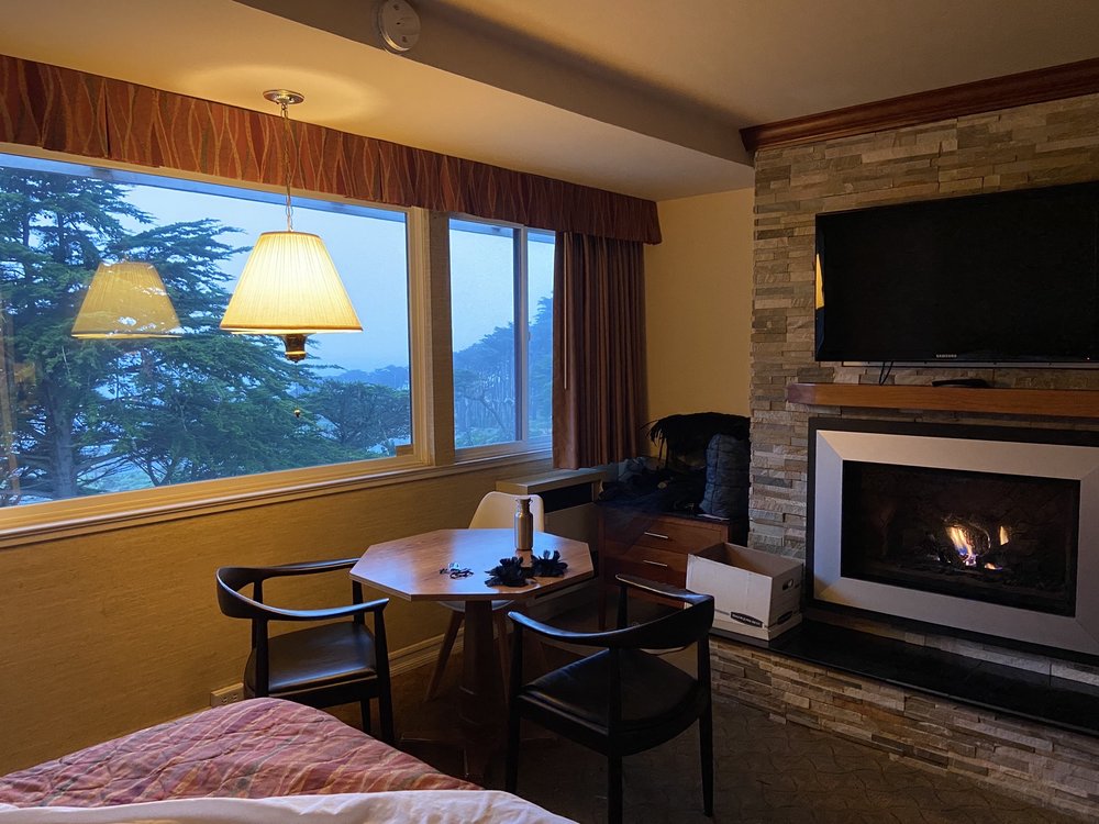 Seal Rock Inn
